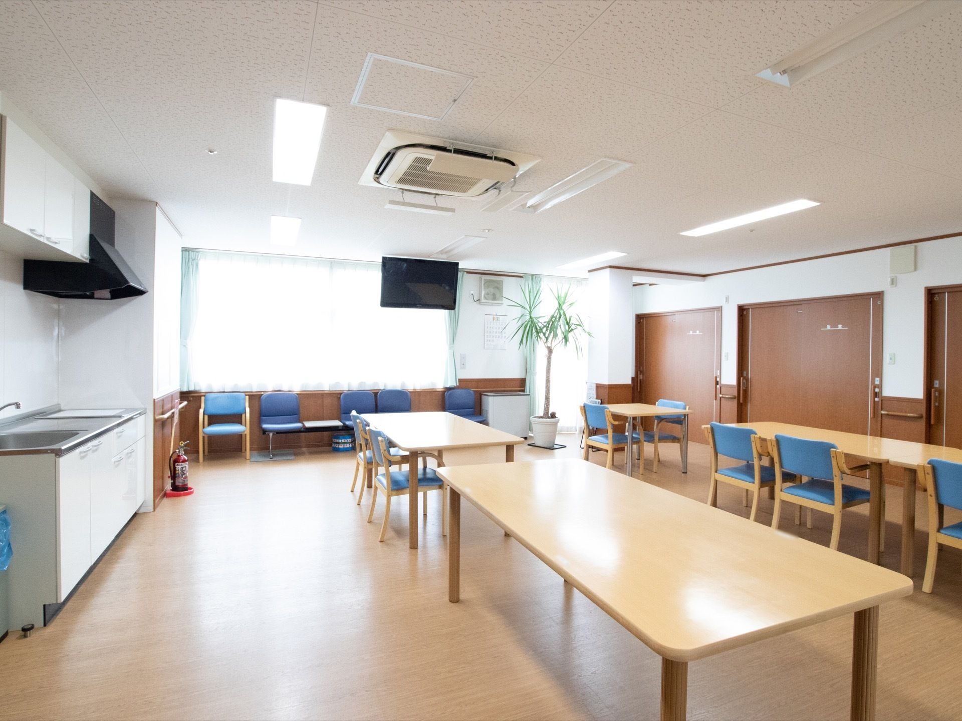 「ジ・アール（慈亜留）中田2号館」入居者様とそのご家族様の交流風景 イメージ写真