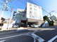 都市型の介護施設外観
