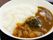 主菜のカレーは、高齢者でも食べやすいように甘口で、野菜も適度にカットされて舌触りも良く、美味しく食べられる。