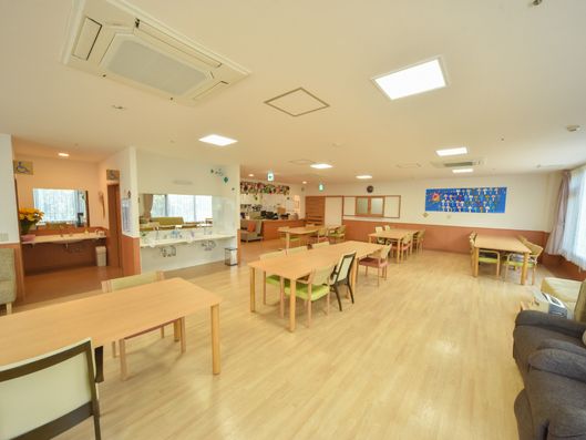 食堂兼居間