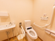 バリアフリー対応のトイレ設備