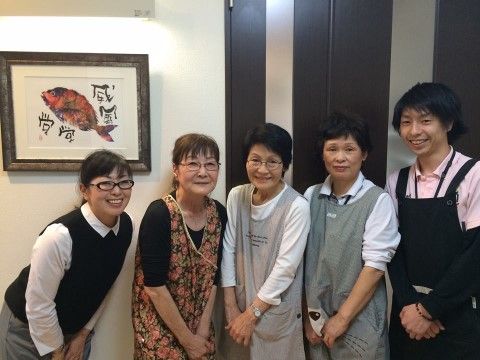 「晴れる家」のスタッフ。ご入居の皆様に寄り添ったサポートを行っている。