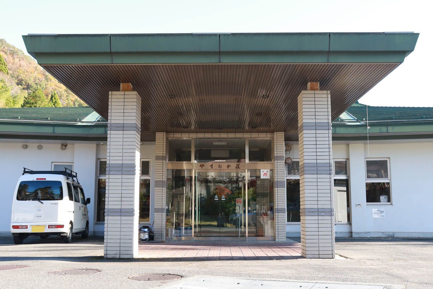 広々とした入口エリア