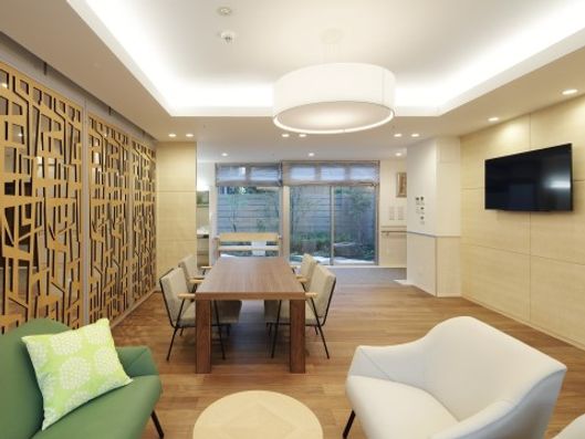 1階ファミリーサロン４(パーテーション有)