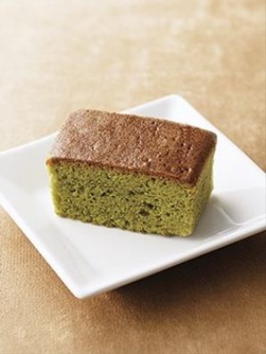 おやつ(抹茶パウンド)