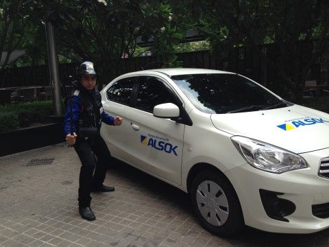 施設の緊急時にはすぐに駆け付けてくれる、警備会社のスタッフ