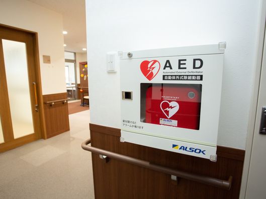 自動体外式除細動器