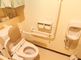 バリアフリー対応のトイレ設備