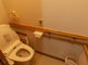 介護施設の個室トイレの内部