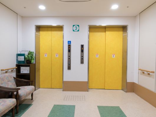 3階のエレベーターホール