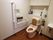 丁寧に清掃がされていて清潔に保たれているトイレである。車いすでも使いやすいように広い空間になっている。手すりもあり安心。