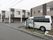 施設は道路に面して建っており、施設名のプレートを目印にできるので初めての訪問時も分かりやすくなっている。