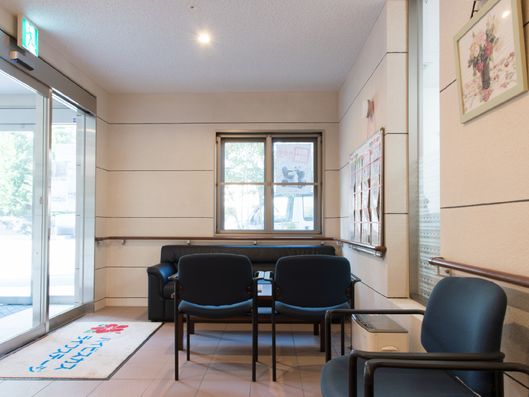 応接セットがある玄関ホール