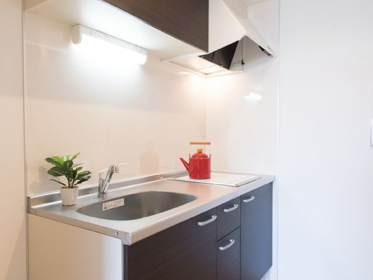 居室内のキッチンコーナー