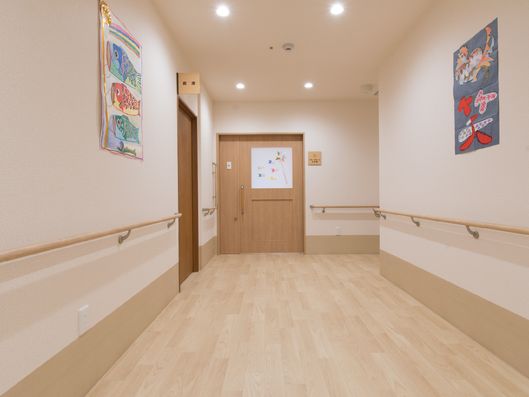 廊下の曲がり角