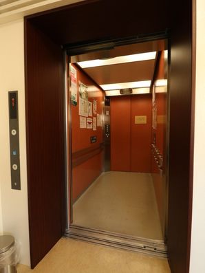 エレベーター