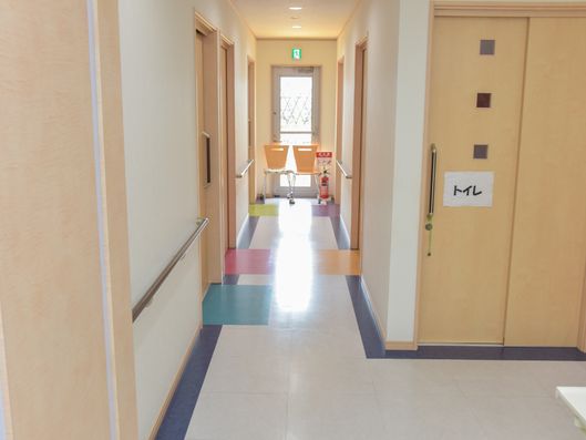 居室につながる廊下