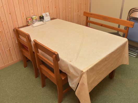 レストランのようなテーブル