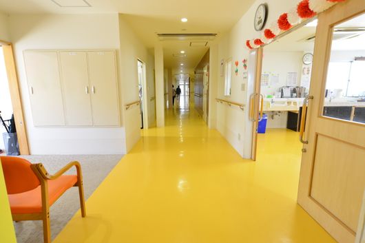 玄関から通路