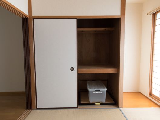 昔ながらの押し入れ