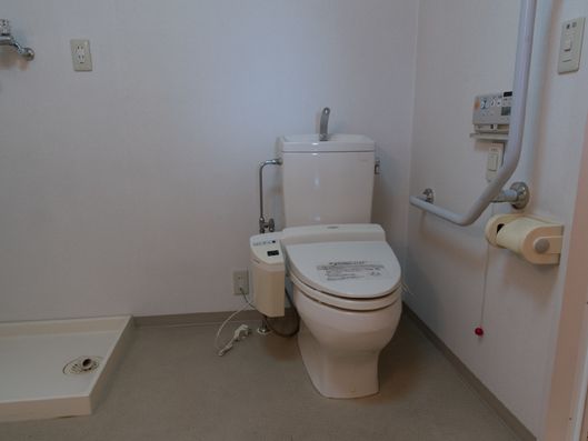 広めのトイレルーム