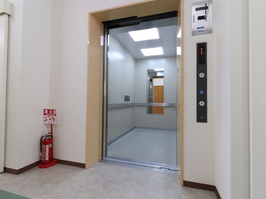 エレベーター