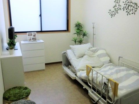 「ハートテラス平針」の居室。個室で穏やかな時間をお過ごしいただける。