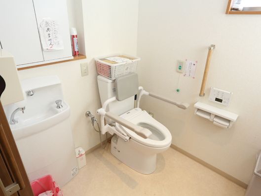 広々としたトイレ