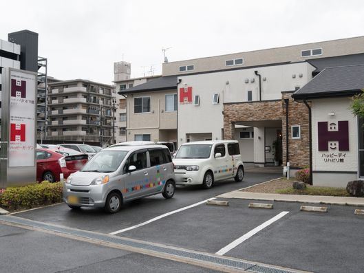 エントランス前