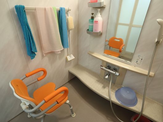 浴室の身体洗う場所