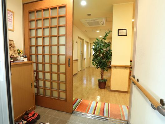 スムーズに施設内へ