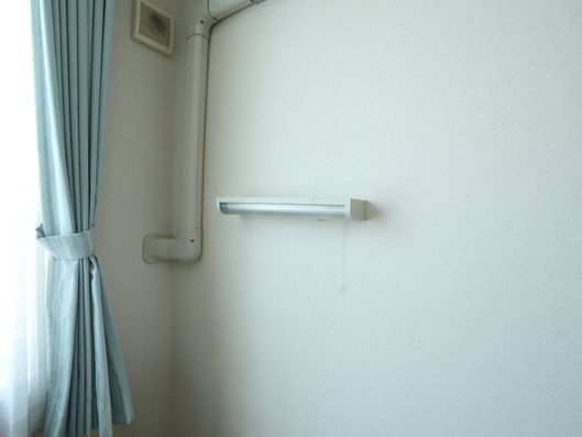 枕元を照らせる電灯