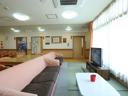 ゆったりとテレビが見れる