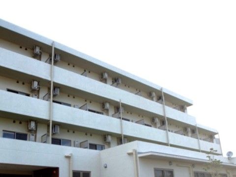 快適な居室が特徴の施設外観