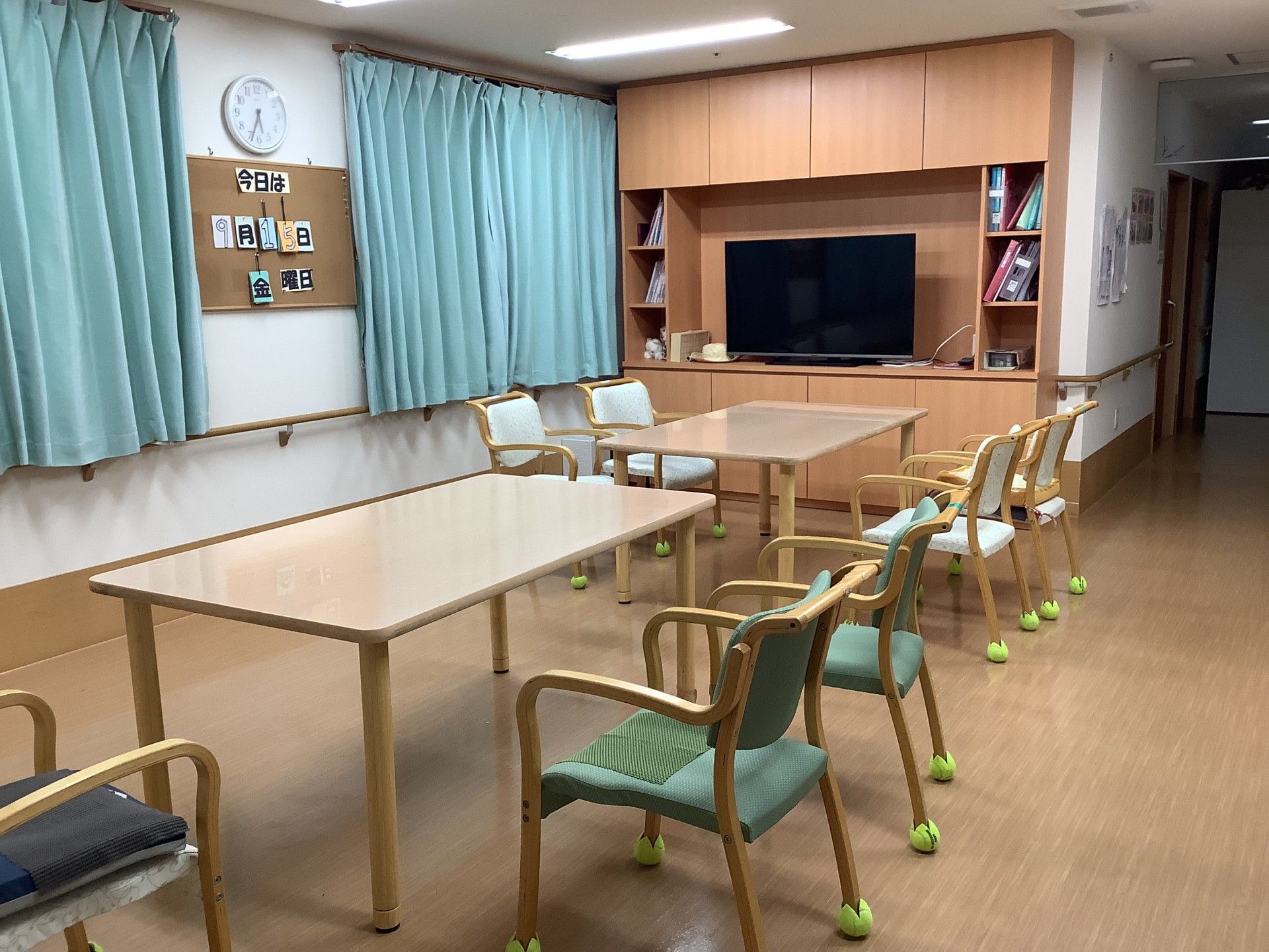 さまざまなレクリエーションが開催され、入居者様の憩いの場となっている共有スペース