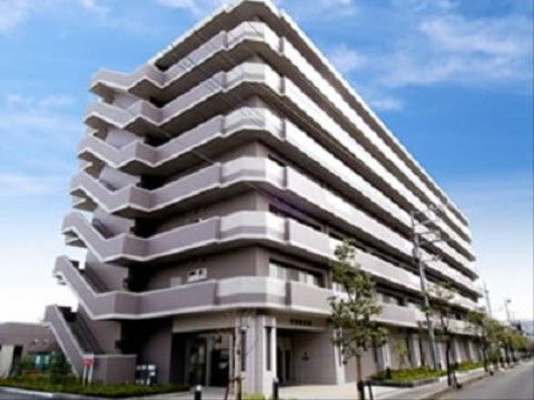 モダンな建物の外観