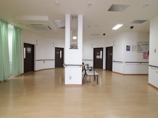 ホール