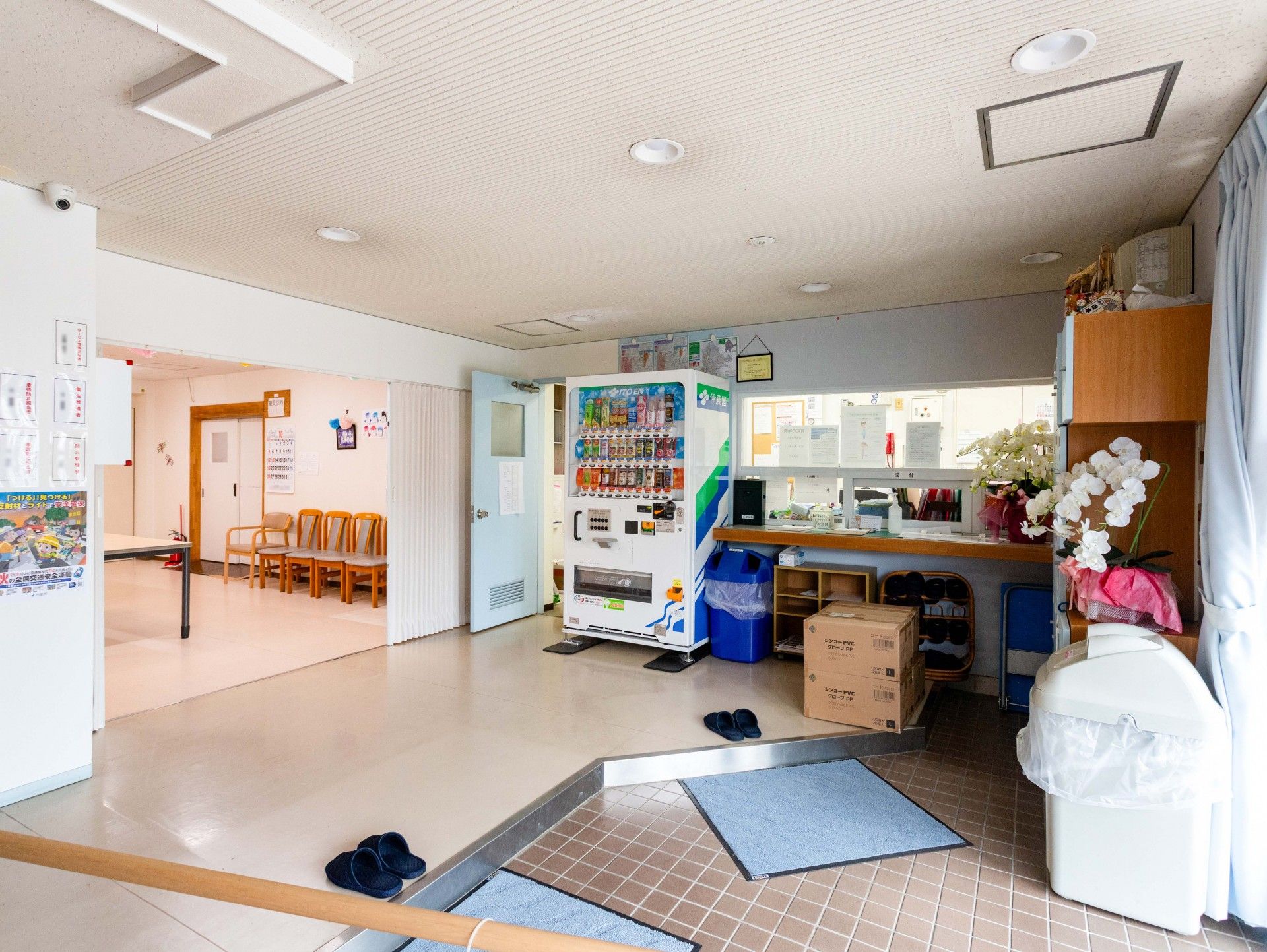 受付と待合スペース