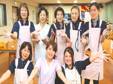 常に笑顔で丁寧かつ親切に寄り添って対応してくれる施設スタッフ
