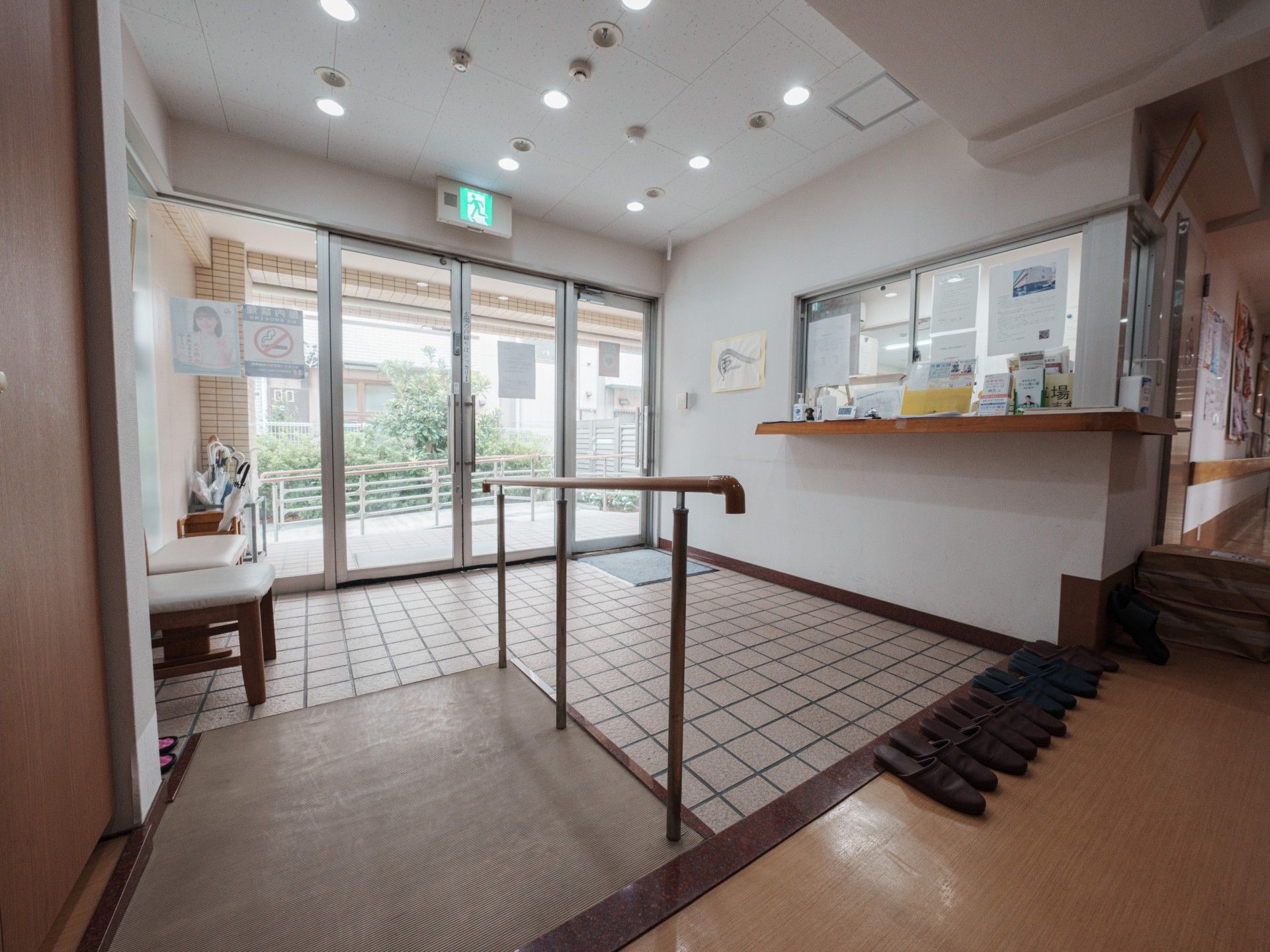 広い玄関ホール