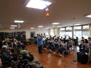 施設で行われている、音楽に親しむことができるイベント