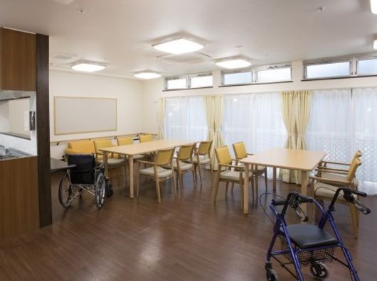 リビング（食堂兼機能訓練室）