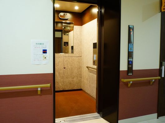 エレベーター
