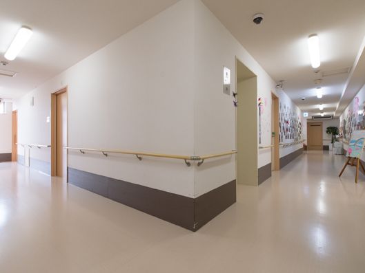 広々とした廊下