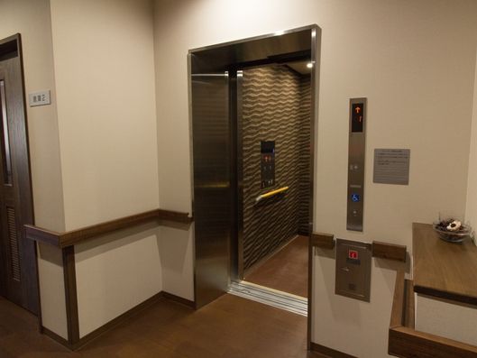 エレベーター