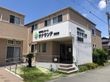 入口とスロープの建物