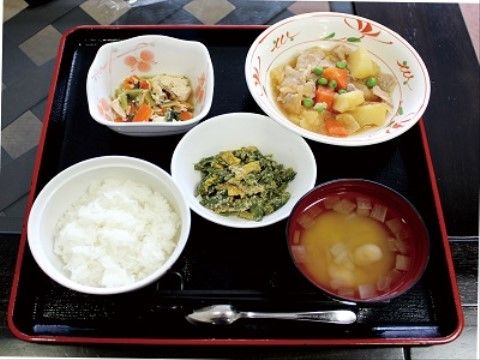 栄養満点のお食事例