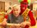 豆まきをしている様子
