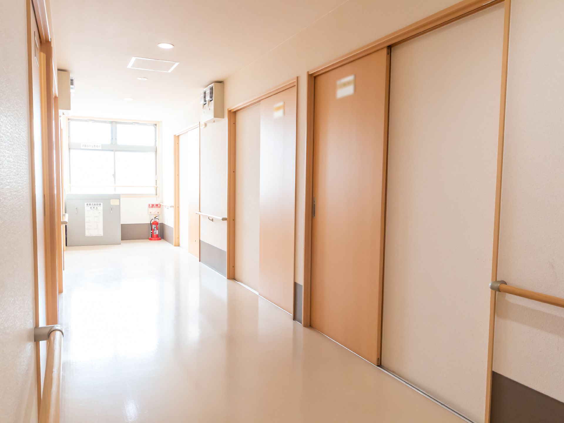 幅の広い廊下