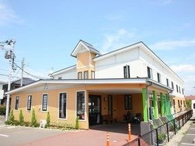 明るい外観の居宅